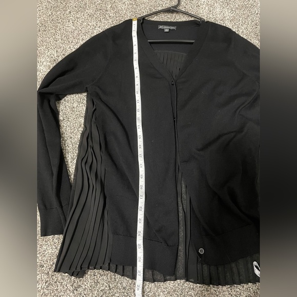 Adrianna Papell Solid Black Long Sleeve Button-Up
Blouse, Size Small - Picture 11 of 15